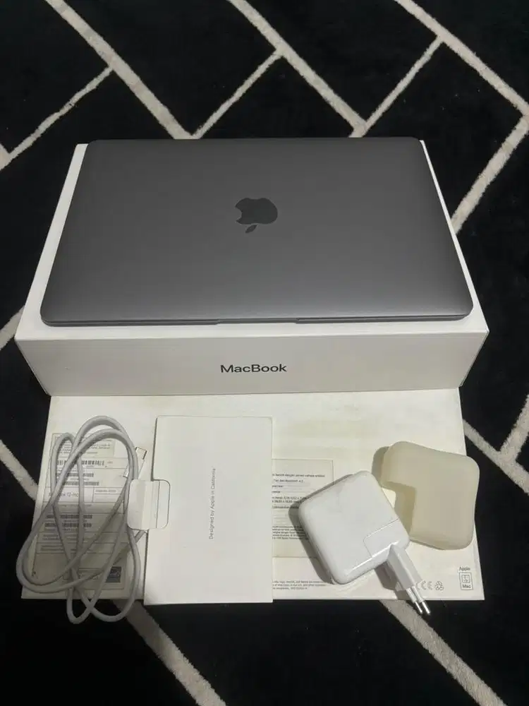 Macbook 12 inch 2017 murah