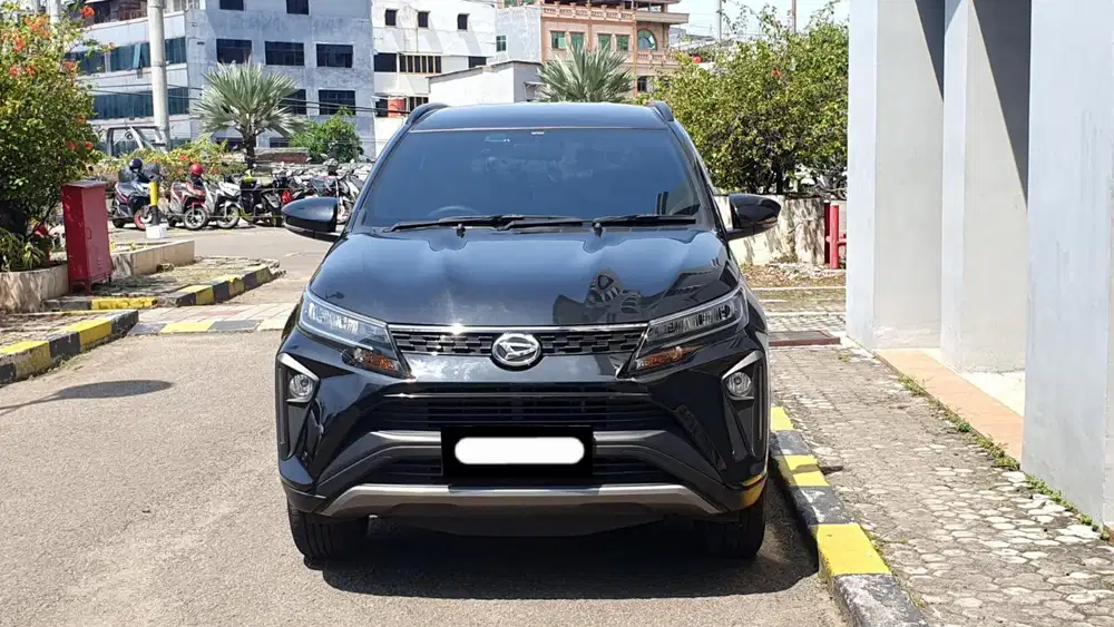 Km13rb daihatsu terios r matic 2023 hitam pajak panjang