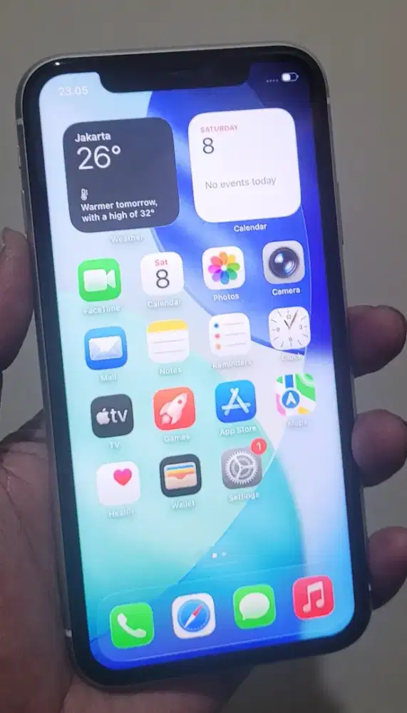 Iphone 11 64gb hp charger