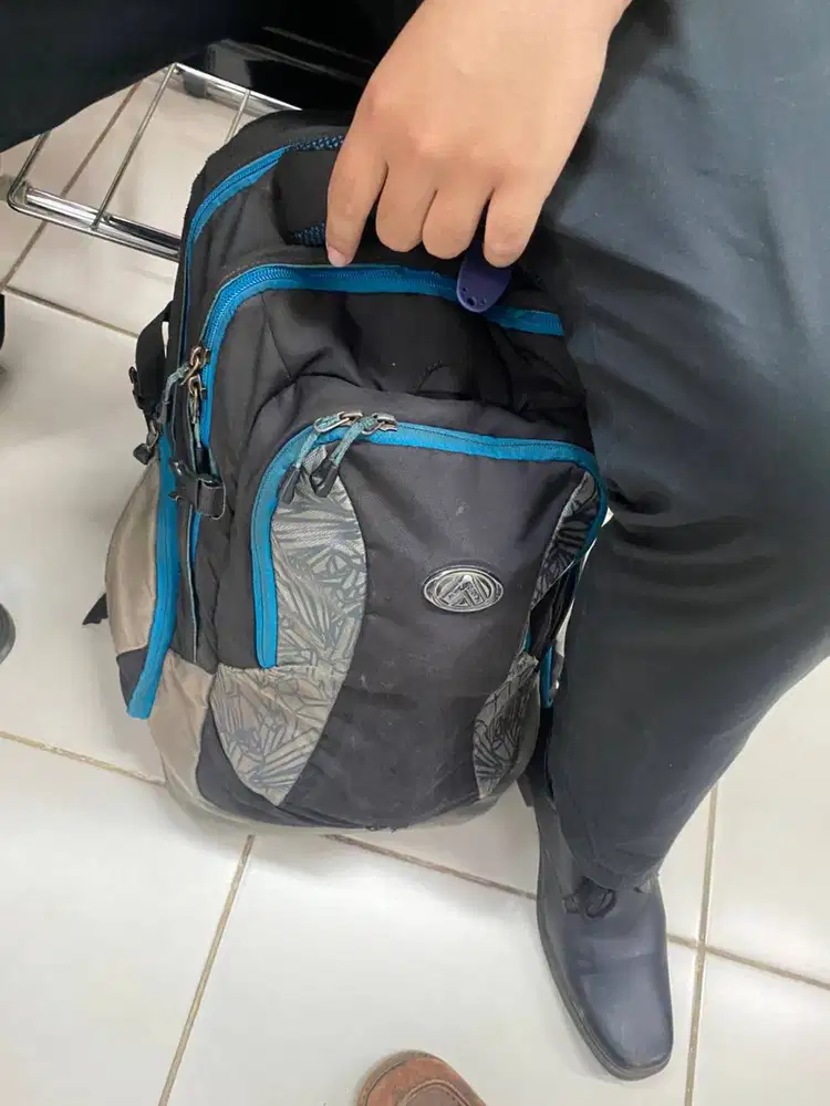 Tas Ransel Harian Pria