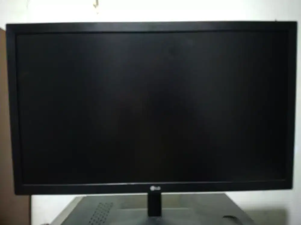 Monitor LG 22 Inci Buat Games Komputer