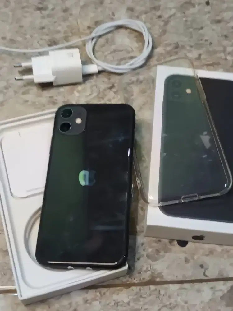 Iphone 11 64GB IBOX mnus Dikit