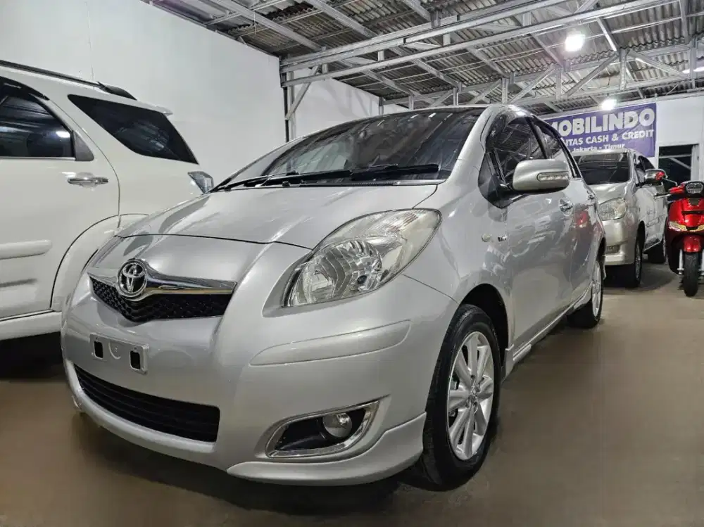 Yaris E a/t 2011 Dp 7 jt Ass All Risk