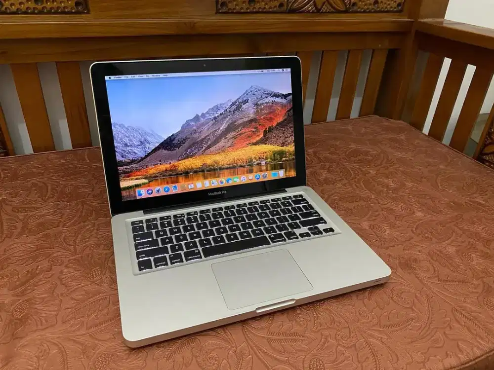 MacBook Pro Core i7 Ram 10/SSD 256gb
