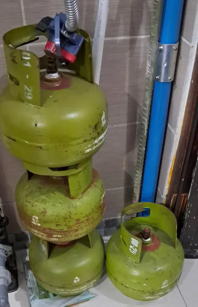 14. Jual Rugi, Cepat, Murah: Perlengkapan Laundry & Rumah Tangga