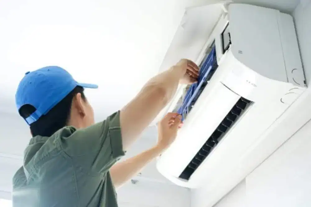 Service Ac,Mesin Cuci,Kulkas,Pompa Air dan Bongkar Pasang AC.