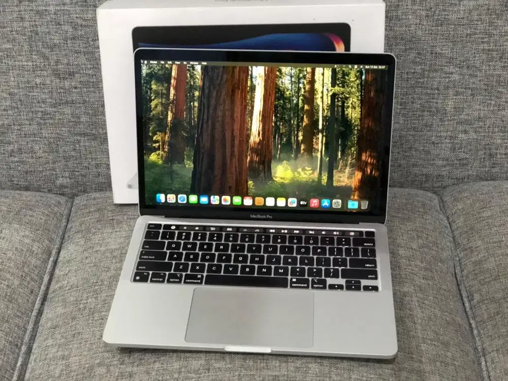 CTO Macbook Pro M1 2020 RAM 16 SSD 256 GB LikeNew FullSet Siap Pakai