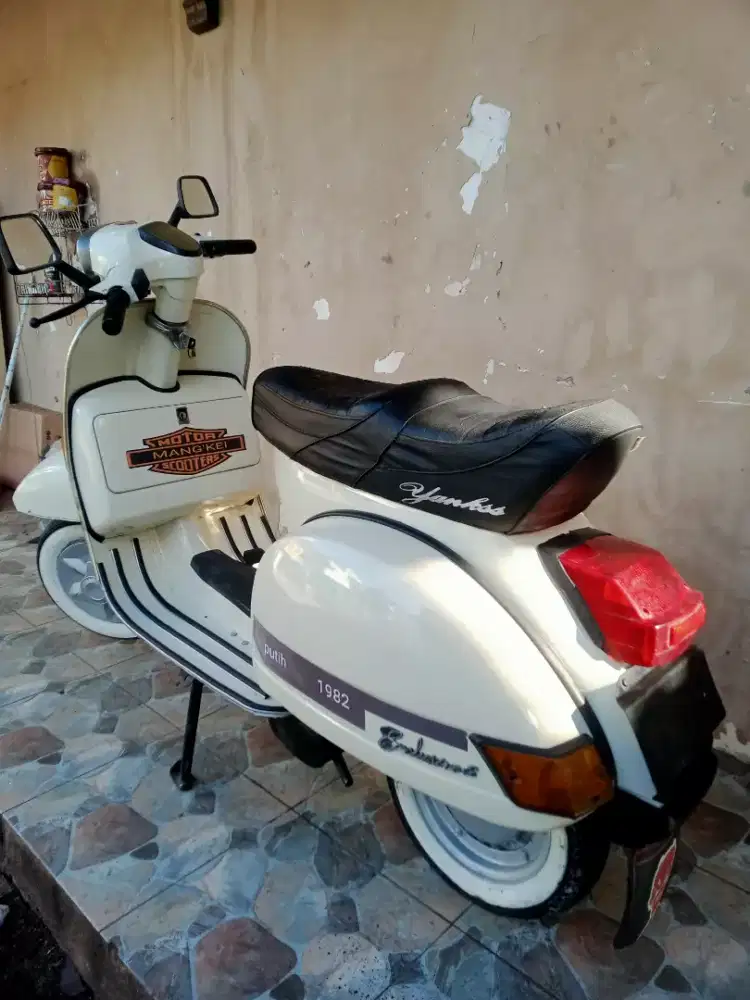 Vespa px 1979  putih