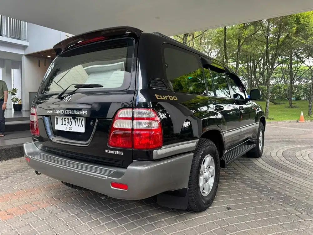 LANDCRUISER VX 100 SAHARA 2002 HITAM MULUS SIAP PAKAI