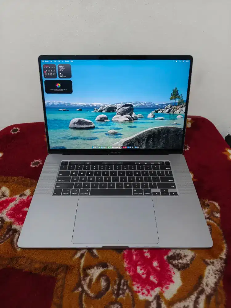 Macbook pro 16 inch 2019 i7 32gb/512gb murah