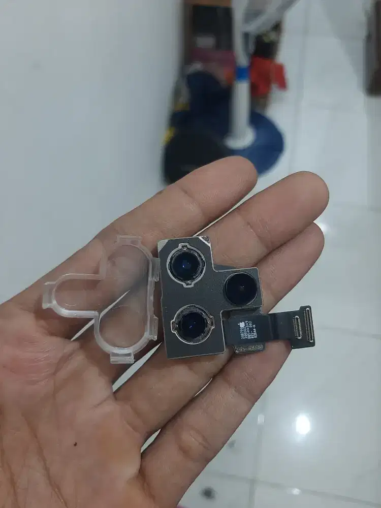 Kamera belakang iphone 12 pro copotan