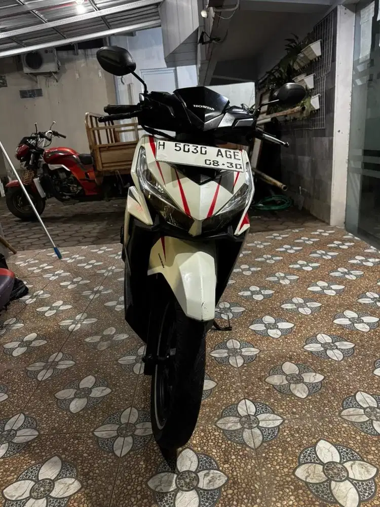 vario 125 2015 putih