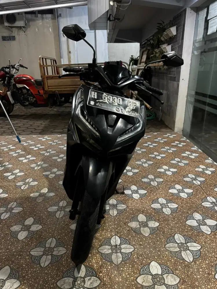 vario 125 2021 hitam doff
