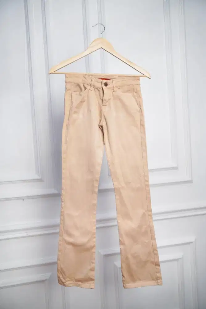 Celana Jeans/Chinos Bootcut Khaki/Camel