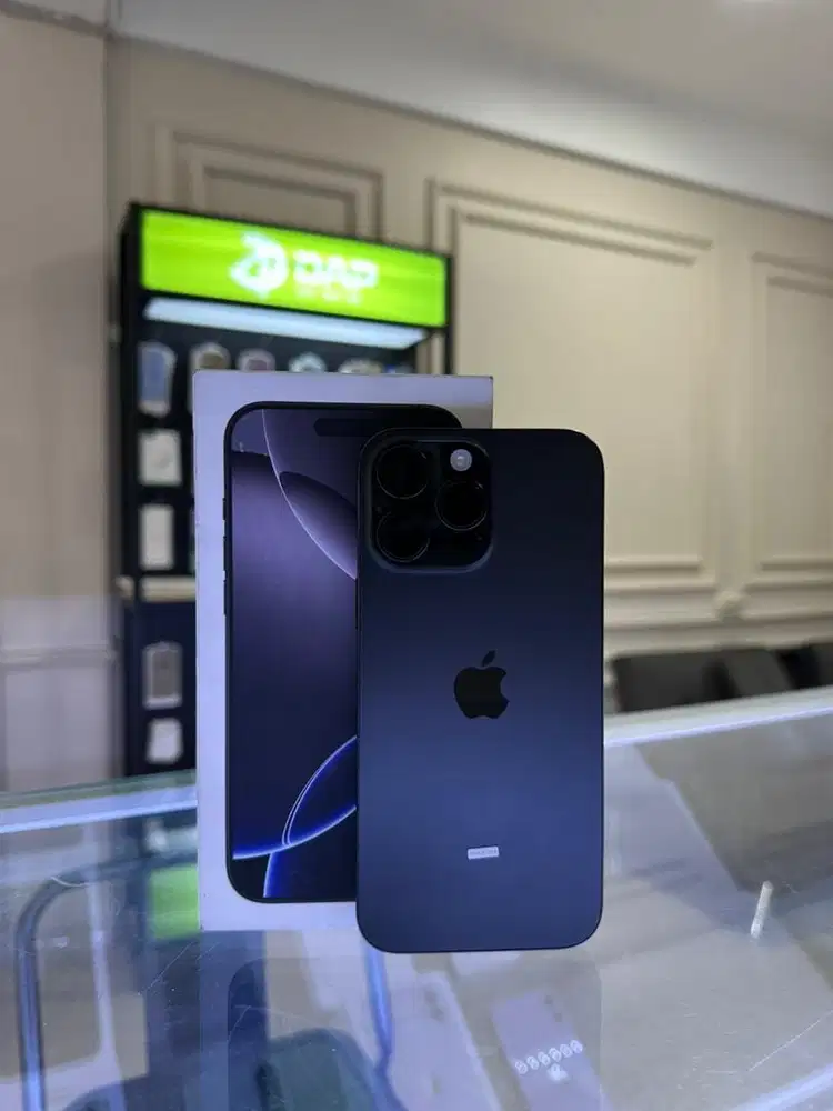 iPhone 16 Pro Max 256GB Garansi Resmi iBox 8 Bulan Warna BlackTitanium