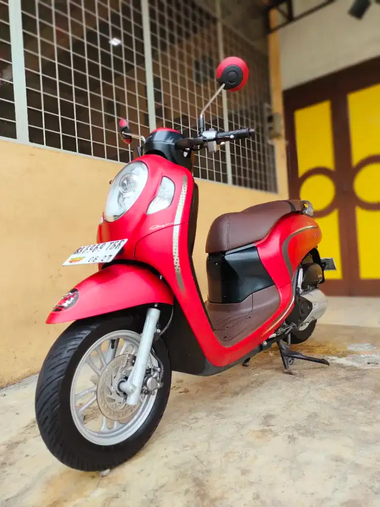 Honda Scoopy / Scoopy 110 Fi Stylish 2022, Red Premium Doff, Mulus.