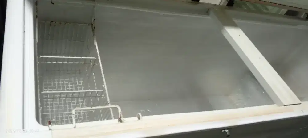 Frezer bok 1050 liter gea