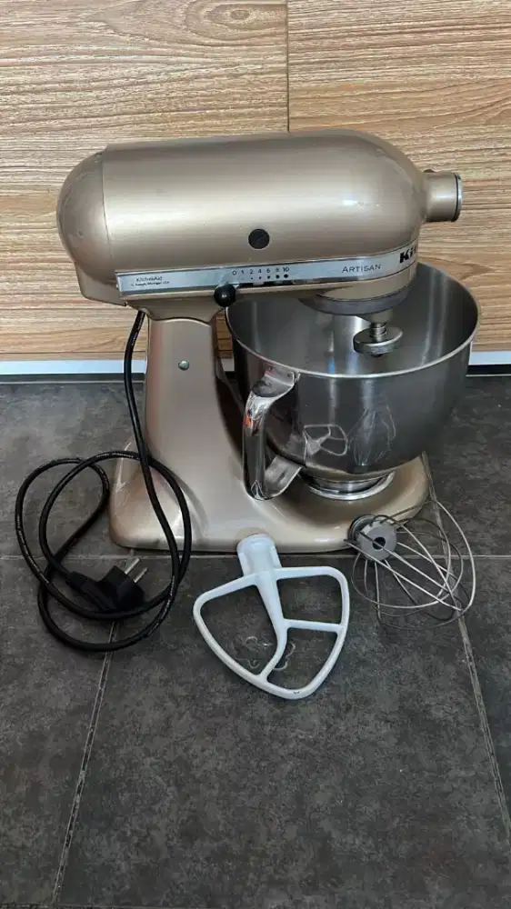 mixser kitchenAid (SKSM150 made in USA)
