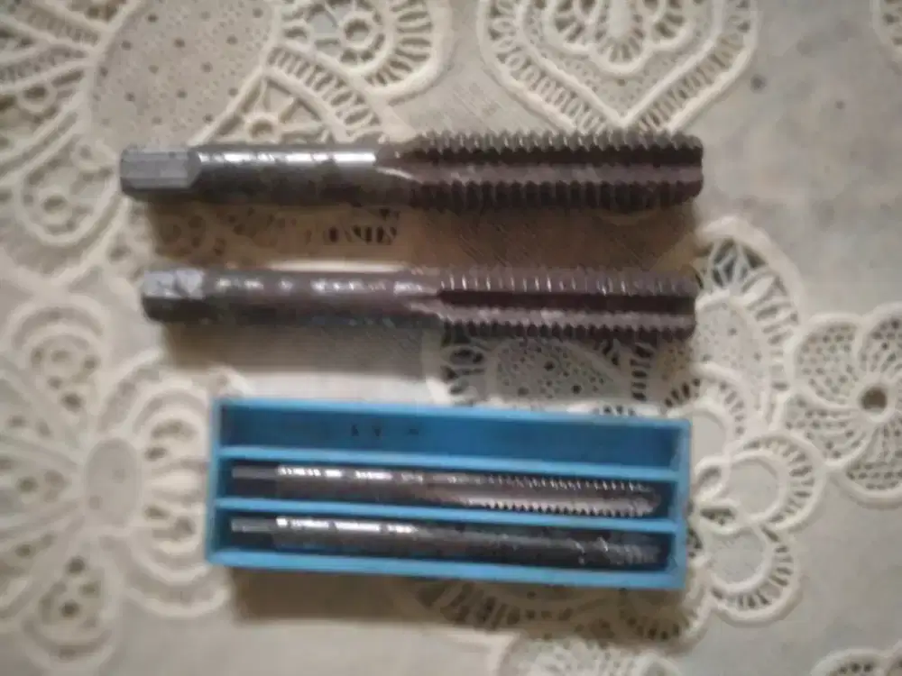 Di jual threading tap 