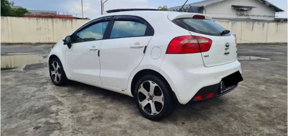 Kia Rio Pemakaian Pribadi