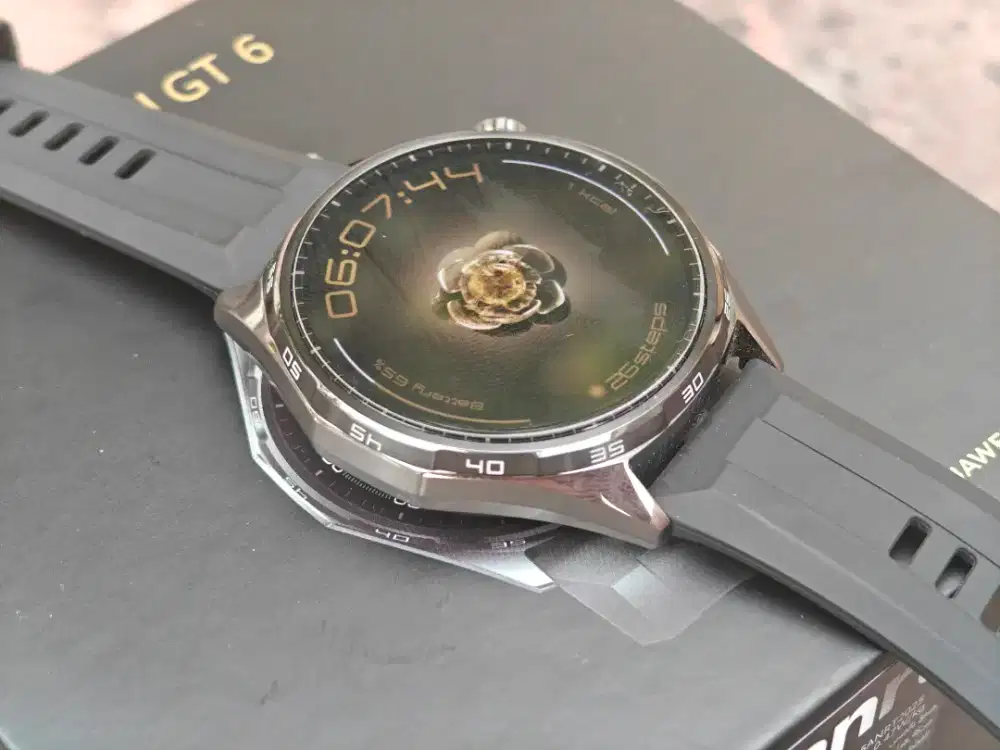 Huawei watch GT6 Like New
