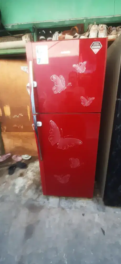 Kulkas 2 pintu SANKEN GRATIS ANTAR