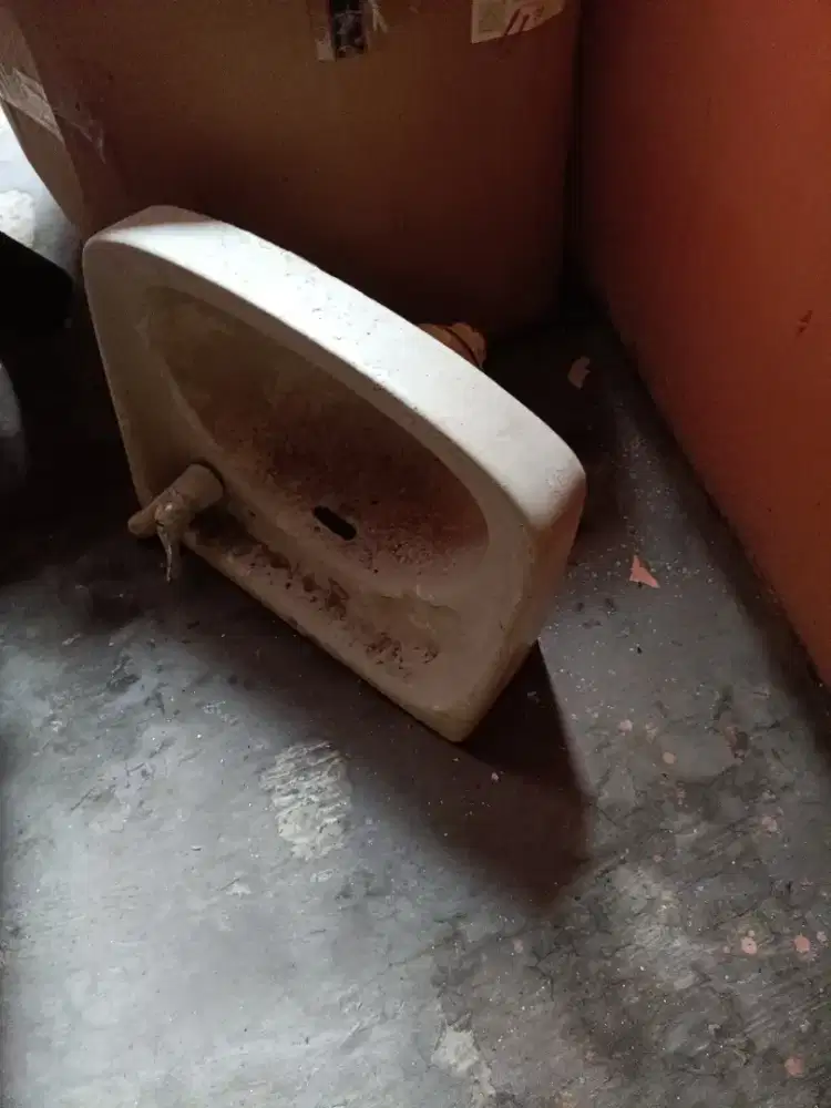 Dijual Wastafel Bekas