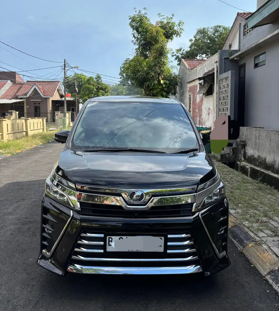 Toyota Voxy 2018 Bensin
