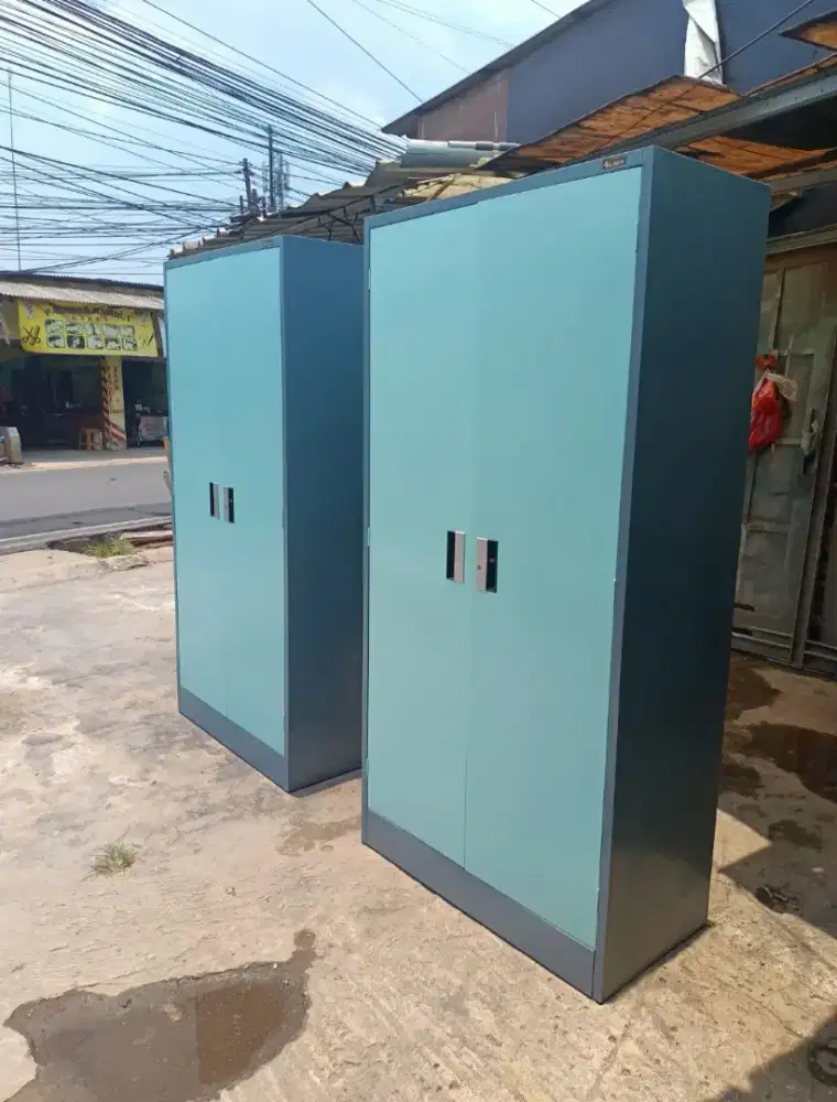 Lemari besi/ Arsip bekas