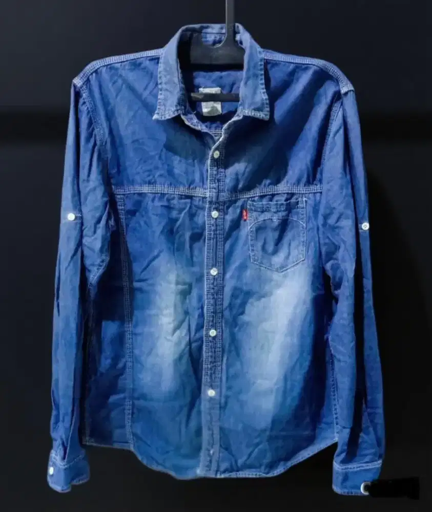 Kemeja Levis pria size L