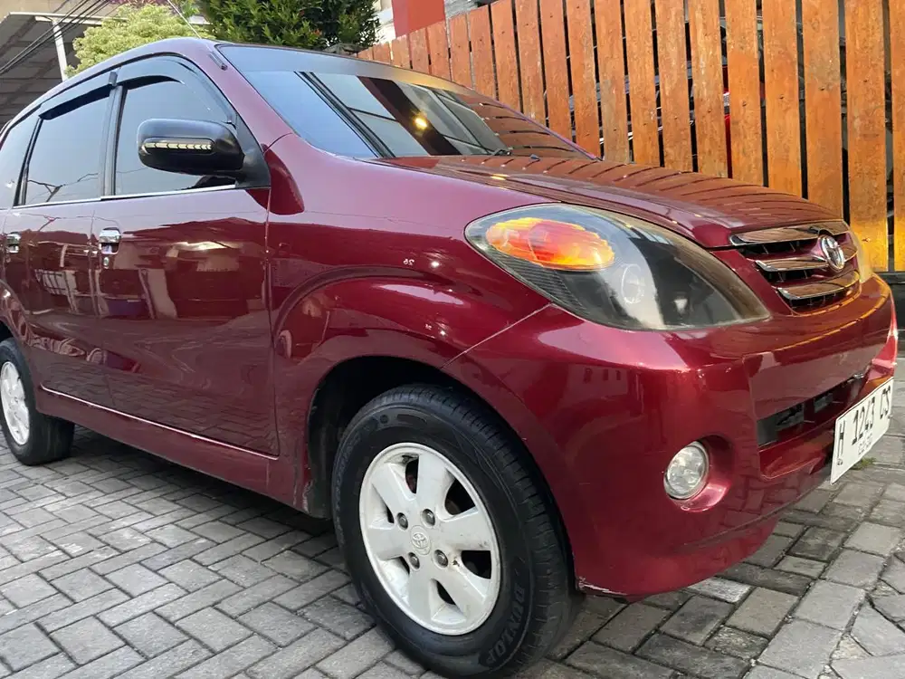 Toyota Avanza 2004 Bensin
