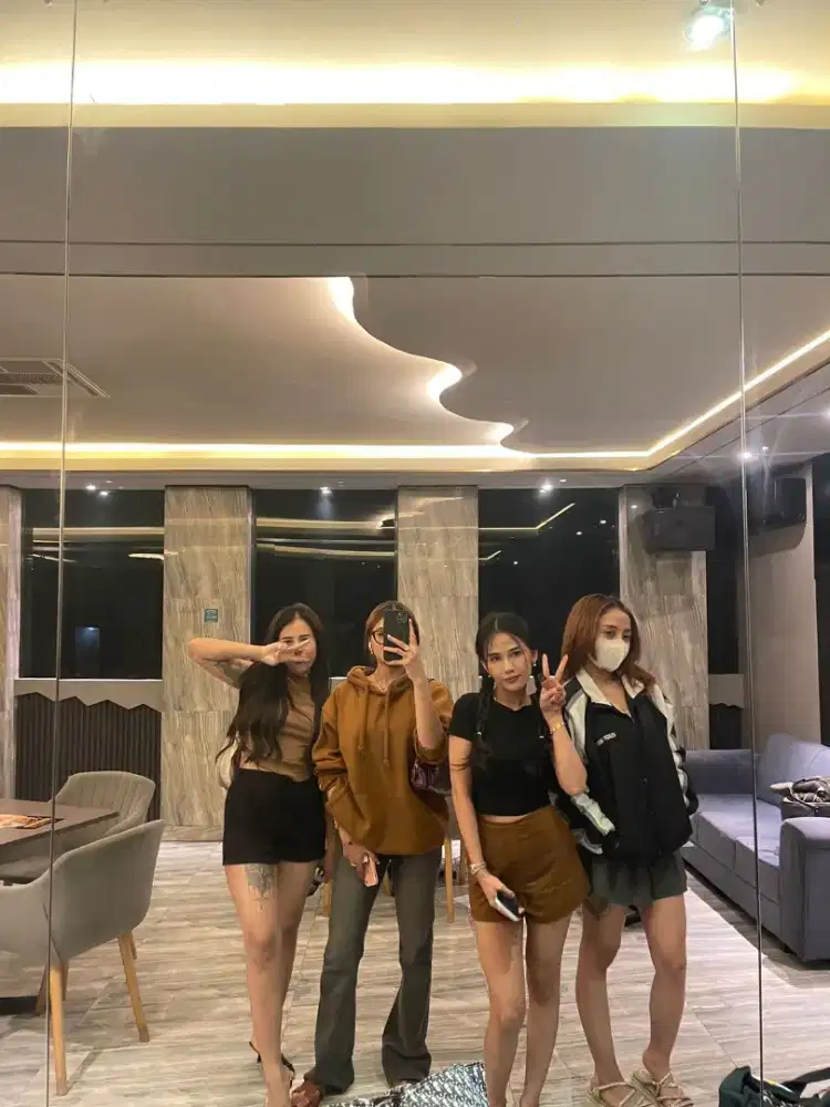 Cook / cook helper / tukang masak Karaoke