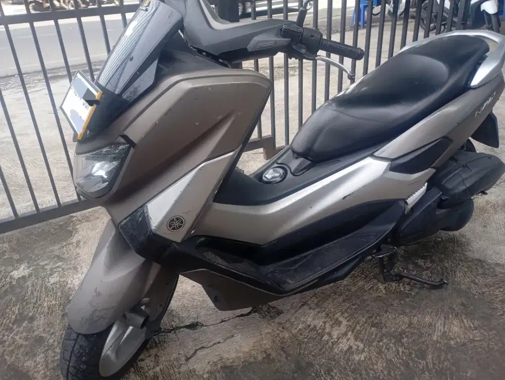 Dijual atau TT Yamaha Nmax 2015 Non-Abs Original