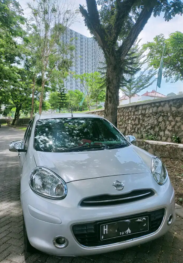 Nissan March 2012 Bensin