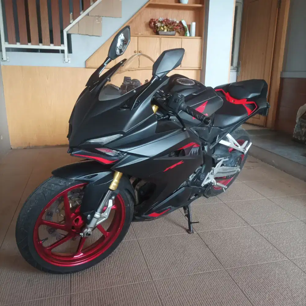 Dijual Honda CBR RR 250 CC Tahun 2016