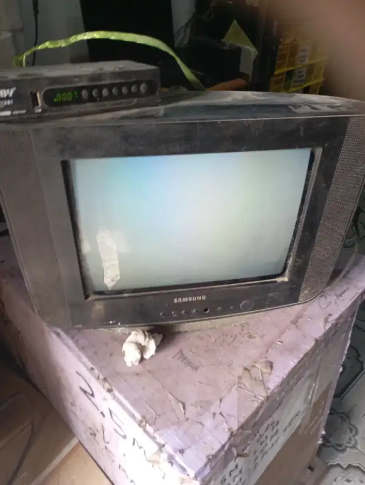 Samsung 14 in + set box