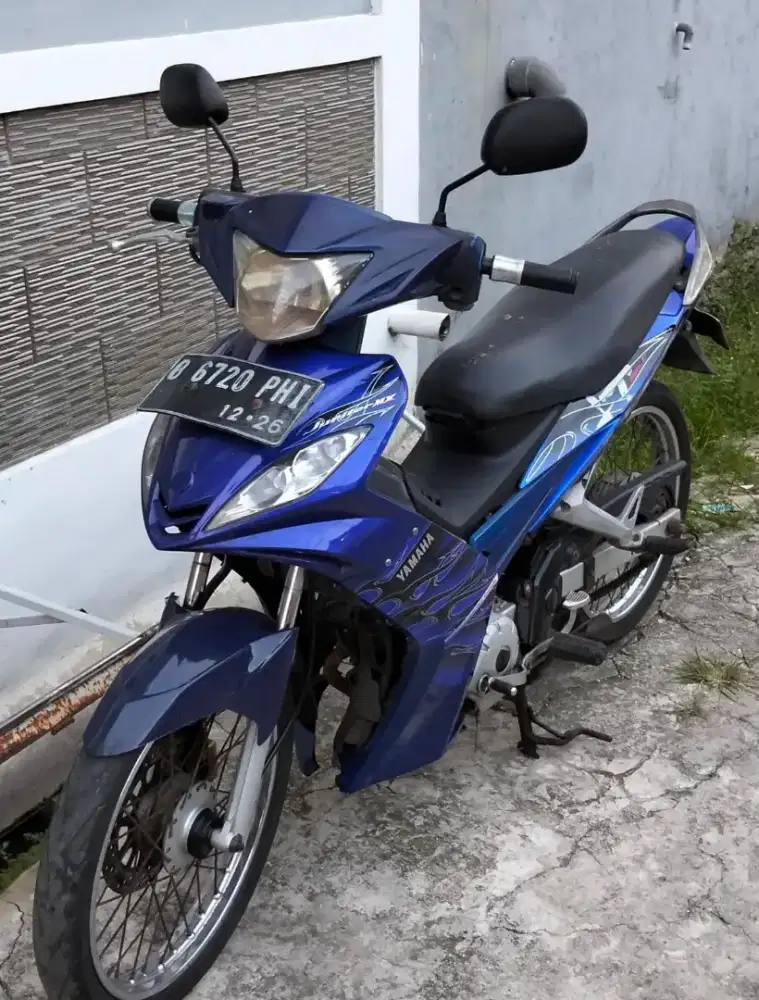 Jupiter jual cepat murah 3,9jt tidak nego,mesin halus,,surat lengkp