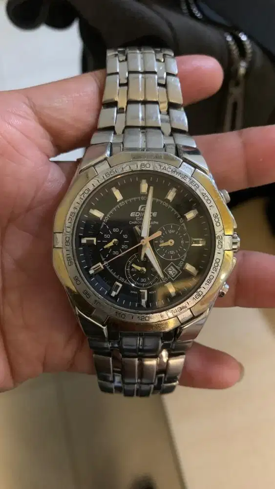 Jam tangan cowok edifice casio