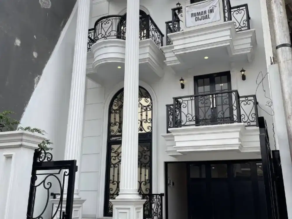 RUMAH DIJUAL SIAP HUNI DI JAGAKARSA DEKAT CILANDAK LOKASI TERDEPAN