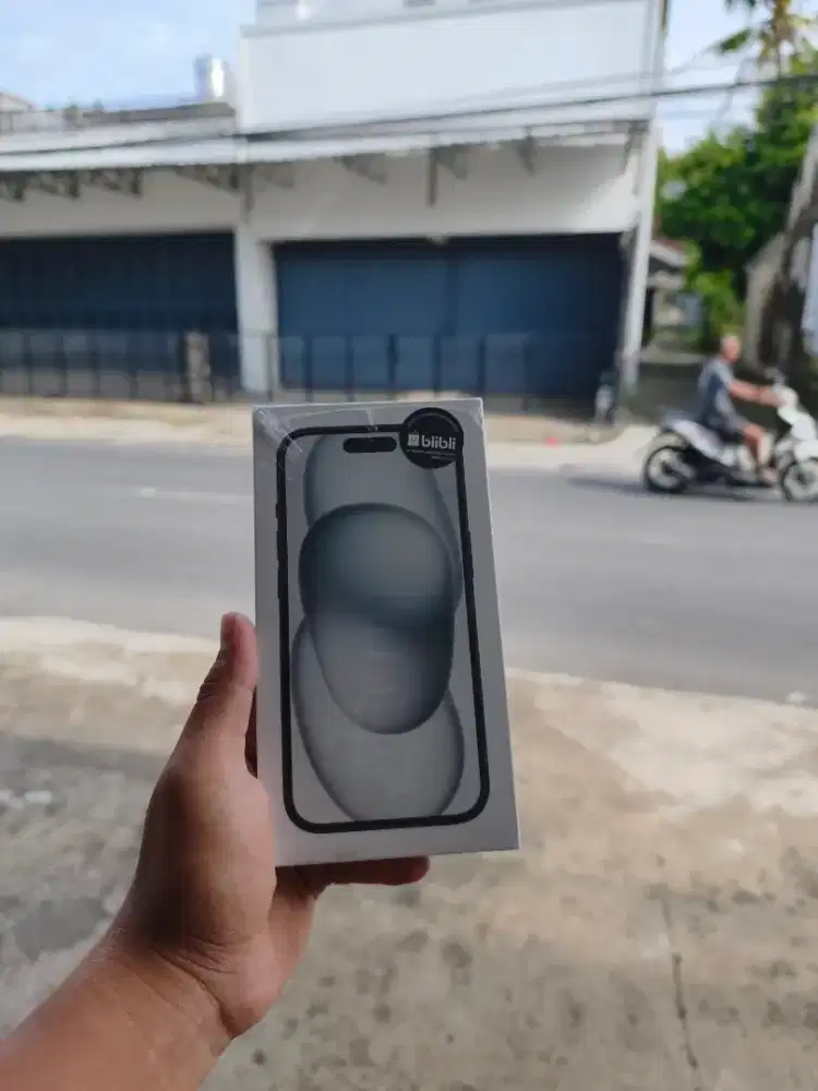 iphone 15 new segel resmi 1 tahun