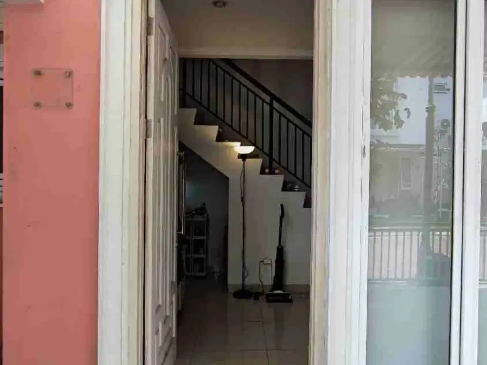 TURUN HARGA Dijual Rumah Omaha Village Gading Serpong Semi Furnished