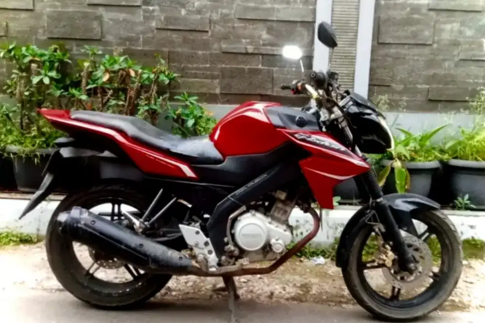 Vixion new lengkap enakeun arempuk mulus (BACA IKLAN)