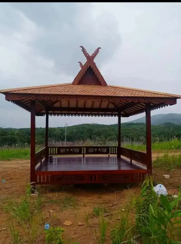Rumah gazebo kayu ulin
