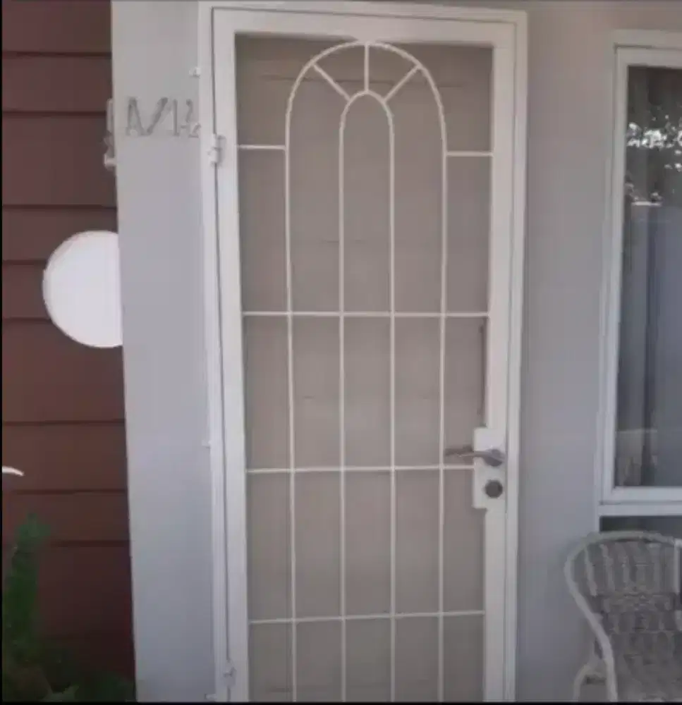 Pintu Pengaman + Kasa nyamuk