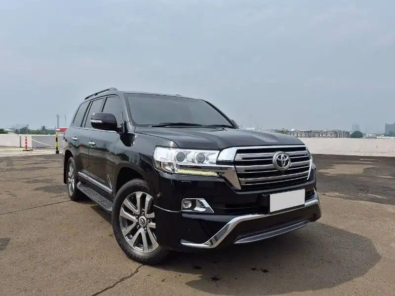 Land Cruiser 4.5D VXR ATPM 2018
