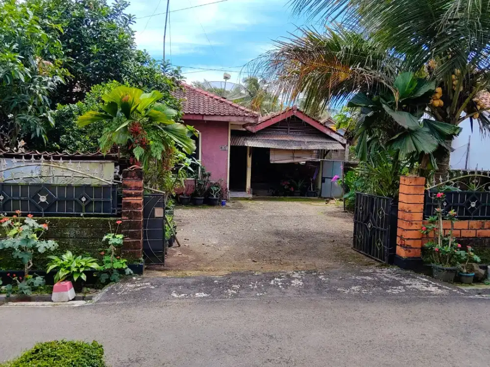 Rumah Dijual luas 348m2 siap pakai dan nyaman