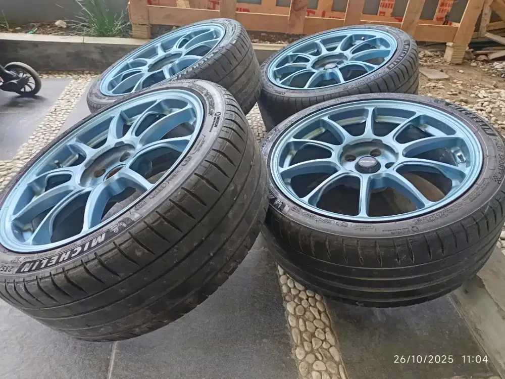 velg Rays dan ban michellin ring 18