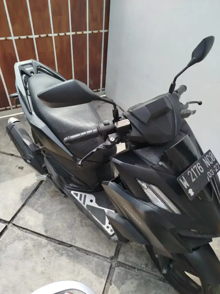 Vario 160 CBS 2022 Hitam