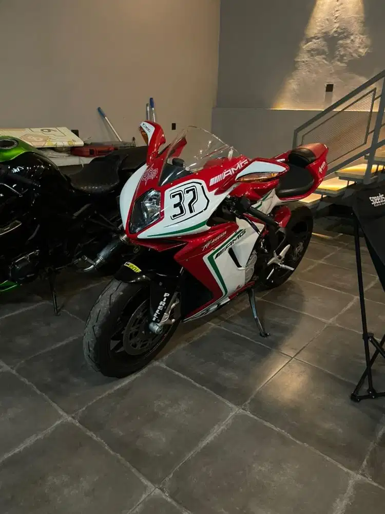 MV Agusta F3 Reparto Corse AMG Edition