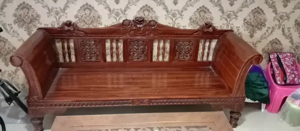 Kursi jepara / bale bale motif bunga